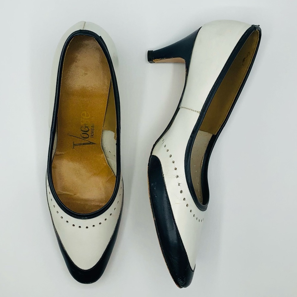 Vintage 70s Vogue Brand Oxford-Inspired Heels - Picture 3 of 16